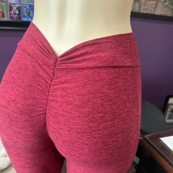 Bombshell V BACK LEGGINGS - Picture 5 of 8